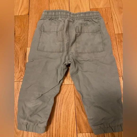 Gap pants 2T - Picture 3 of 3